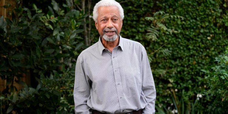 Novelis Muslim Raih Hadiah Nobel Sastra 2021