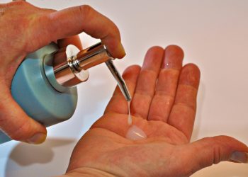 Mengenal Komedo, Penyebab dan Cara Mengatasinya