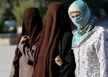 Muslim Essex County Ungkapkan Kemarahan atas Pelepasan Paksa Jilbab Siswi di Sekolah