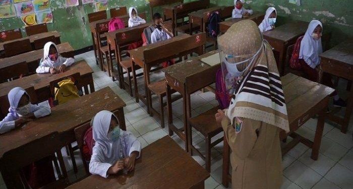 Mewaspadai Gelombang Ketiga