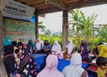 Ketua PKK Kecamatan Rajapolah Hadiri Kegiatan Posyandu di Saung Ilmu Tanjungpura
