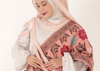 Keindahan Pulau Lombok di Busana Muslim Irna Mutiara