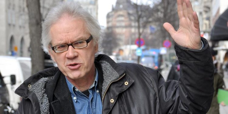 Kartunis Swedia Lars Vilks, yang dikenal karena membuat karikatur Nabi Muhammad yang menghujat Islam pada tahun 2007 silam, meninggal dalam kecelakaan