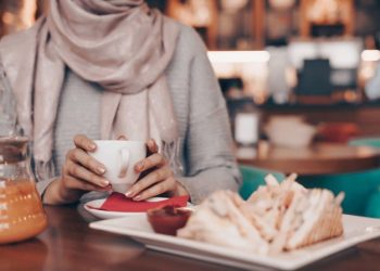 Pemilik Resto, Kafe dan Toko Kelontong di Saudi Diwajibkan Pekerjakan Warga Lokal