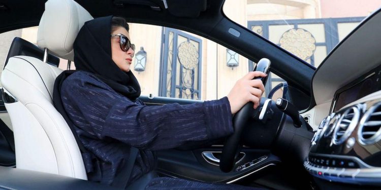 Uber Melaporkan Lebih Banyak Pengemudi Wanita di Saudi