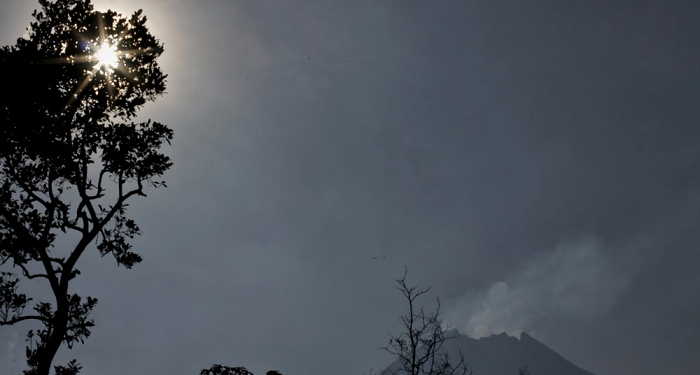 Paranoid Jembatan Membahayakan