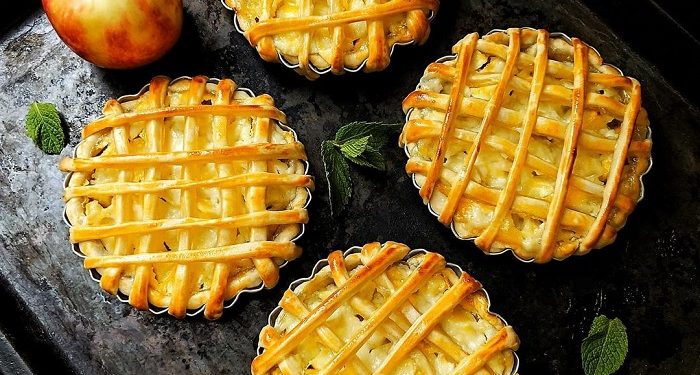 Resep Cream Cheese Apple Pie ala Icha Savitry