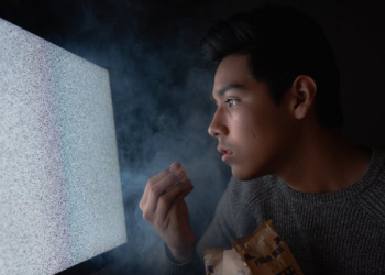 Tetap Sehat dan Bugar saat Nonton Drakor