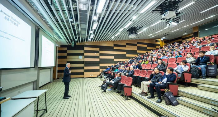 Empat Cara Menjadikan Diri Kita Lebih Percaya Diri Bicara di Depan Umum