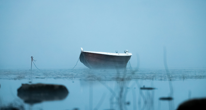 Surat Al-Baqarah Ayat 15, Allah Membiarkan Mereka Teroambang-ambing dalam Kesesatan