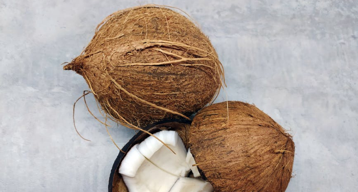 Tim KKN Abmas ITS Gunakan Arang Batok Kelapa untuk Perbaiki Kualitas Air