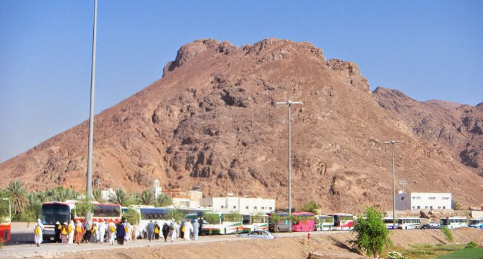 Geraham yang Lebih Besar dari Gunung Uhud Itu Berada di Neraka
