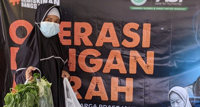 Operasi Pangan Murah, ACT Layani Ratusan Masyarakat Bantaran Kali Code, Yogyakarta