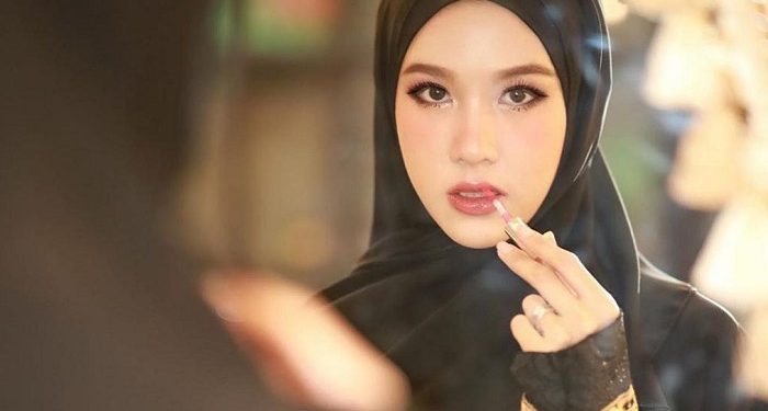 Mengenal Sa Anisa Nugraha, Artis Thailand Keturunan Indonesia yang Rajin Berpuasa