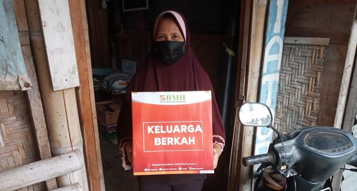 BMH Yogyakarta Salurkan Sembako Program Keluarga Berkah di Gunungkidul