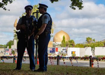 Pemuda Muslim Ini Dinobatkan Sebagai Pahlawan Karena Membela Wanita Lanjut Usia