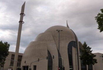 Masjid di Cologne Jerman Alami Percobaan Pembakaran
