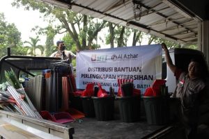 LAZ Al Azhar dan MTT Salurkan Bantuan Logistik untuk Penyintas Banjir Bandang di Malang