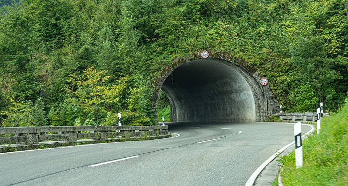 Sepertiga Jalan (Bag.3)