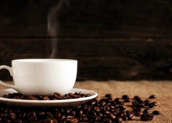 Penelitian Jangka Panjang Sebutkan Minum Kopi dan Teh dapat Jaga Otak