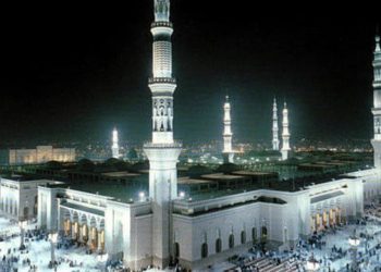 Shalat di Masjid Nabawi Sudah Tidak Perlu Izin Lagi