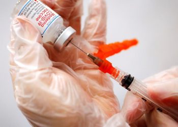 CEO Moderna: Vaksin Tidak Ampuh Lawan Varian Omicron