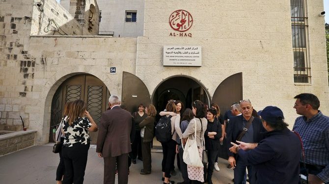 Israel Memata-matai Pembela HAM Palestina