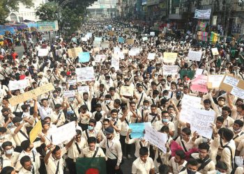 Protes Keselamatan Jalan, Mahasiswa Lumpuhkan Lalu Lintas di Ibu Kota Bangladesh