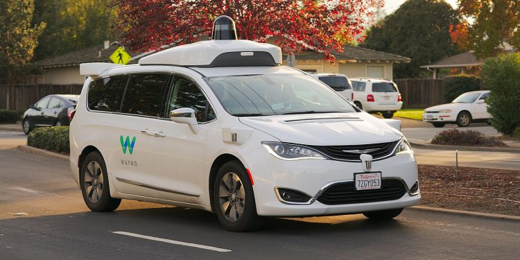 UEA Jadi Negara Timur Tengah Pertama yang Menguji Mobil Self Driving