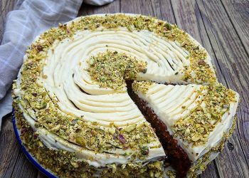 Resep Pistachio Carrot Cake, Cemilan Bergizi untuk Keluarga