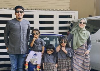 8 Potret Keluarga Artis Berhijab yang Dikarunia 3 Anak, Ceria Penuh Kehangatan