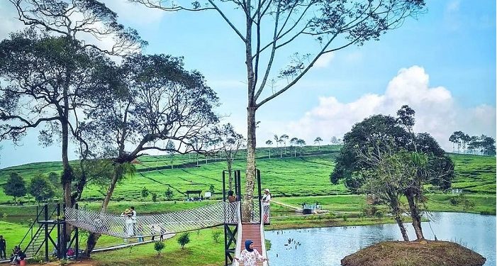 Telaga Saat, Destinasi Alam Terbuka yang Lagi Hits