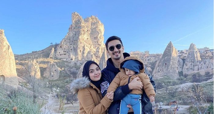 Moment Artis yang Nikmati Liburan Akhir Tahun di Luar Negeri