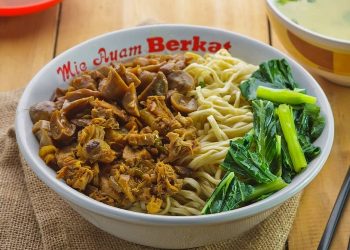 5 Tempat Makan Legendaris yang Masih Hits di Depok