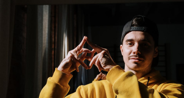 Mengenal Istilah Audism dan Mengapa Kita Harus Menghindarinya