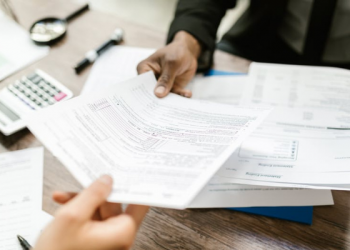 Apakah Utang Mayit Menjadi Kewajiban Ahli Waris?