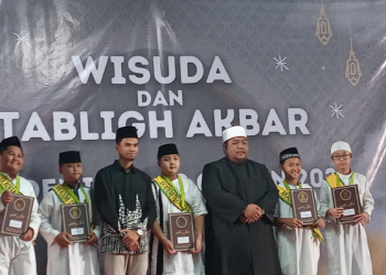 Akademi Teras Qur’an Selenggarakan Wisuda sekaligus Tabligh Akbar