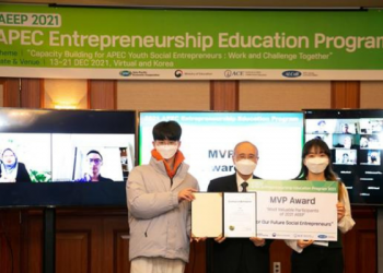 Tiga Mahasiswa Indonesia Raih Prestasi di APEC Entrepreneurship Education Program