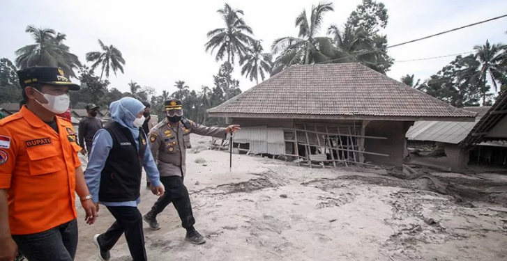 Lebih dari 102 Korban Luka Akibat Letusan Semeru