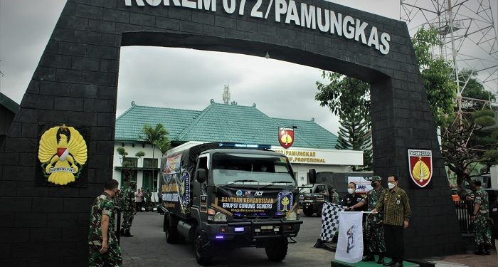 ACT Jateng DIY Kirim 7 Truk Kemanusiaan Bantuan Logistik untuk Korban Semeru