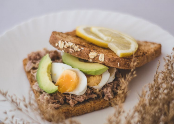 Generasi Sandwich Lebih Rentan Alami Masalah Kesehatan Mental, Begini Cara agar Tidak Stres