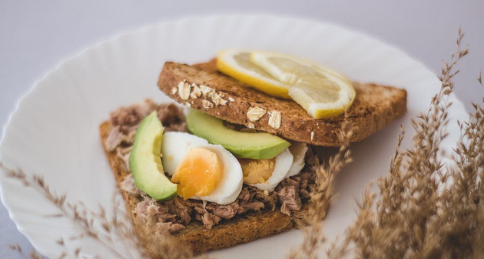 Generasi Sandwich Lebih Rentan Alami Masalah Kesehatan Mental, Begini Cara agar Tidak Stres