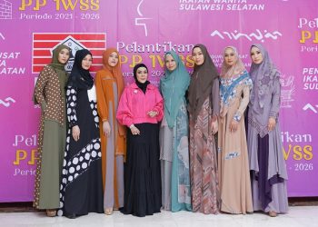 Wiwiek Hatta Luxury Syar’i X Wwiek Muslimah Interpretasi Busana Muslim Syari’i dari Klasik, Elegan, hingga Kekinian