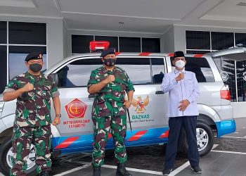 UPZ BAZNAS UO Mabes TNI Serahkan Mobil Jenazah Kepada Danlantamal II Padang
