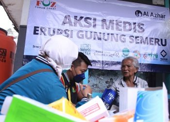 LAZ Al Azhar Gelar Aksi Medis Bagi Korban Terdampak Erupsi Semeru