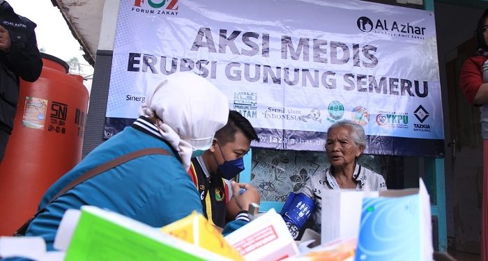 LAZ Al Azhar Gelar Aksi Medis Bagi Korban Terdampak Erupsi Semeru