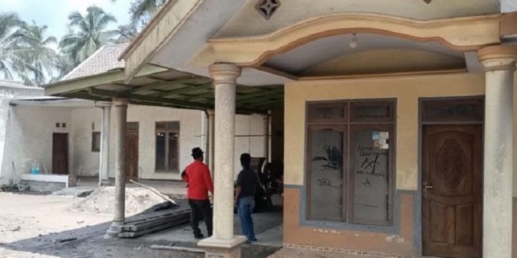 Rajin Shalat dan Sedekah, Pak Roh Tak Menyangka Rumahnya Luput dari Awan Panas Semeru