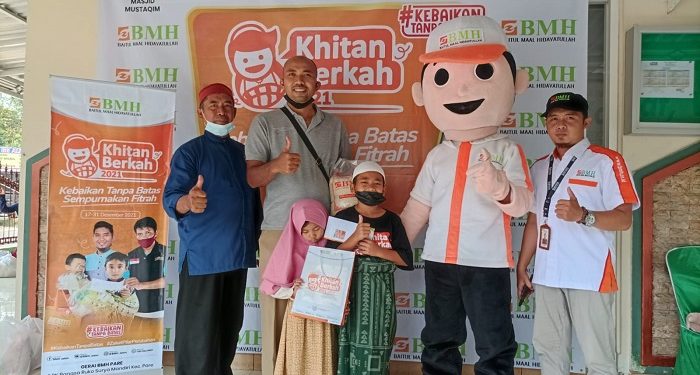 BMH Gelar Khitan Gratis untuk 286 Anak Yatim dan Dhuafa di Jawa Timur