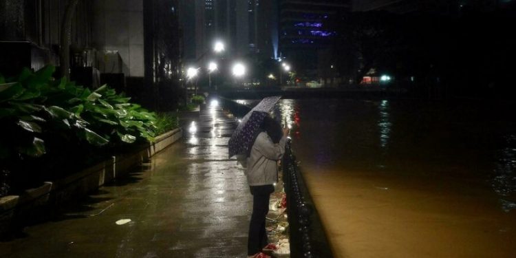 Banjir di Malaysia Telantarkan Lebih dari 30.000 Orang