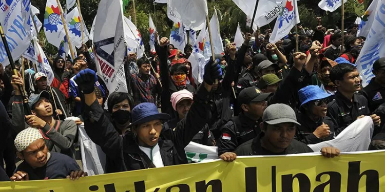 Anies dan Upah Buruh